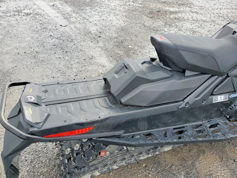 2024 Skidoo Mx z x 600r rer