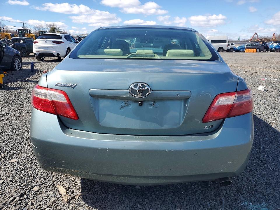 2008 Toyota Camry le