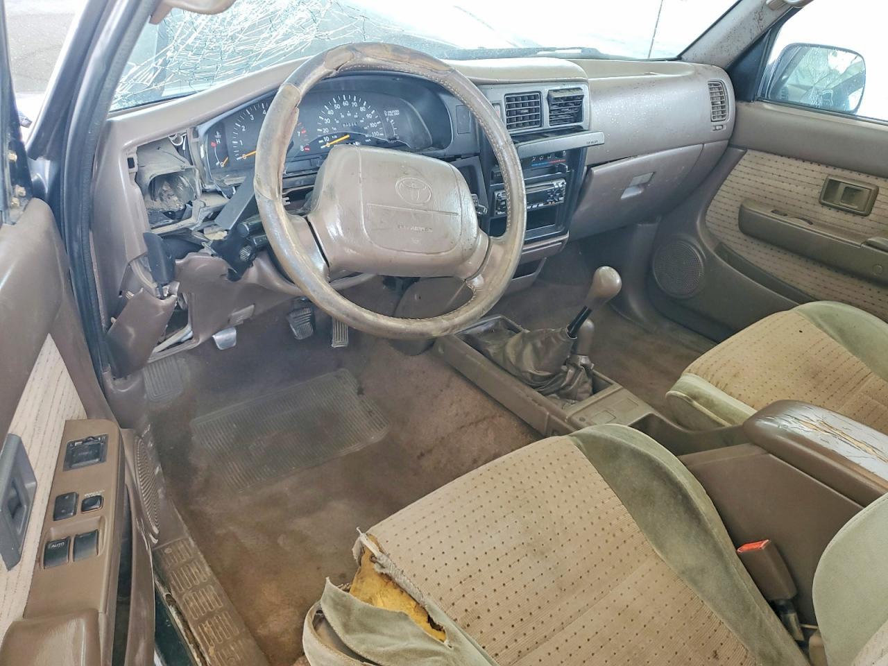 1996 Toyota Tacoma SR5