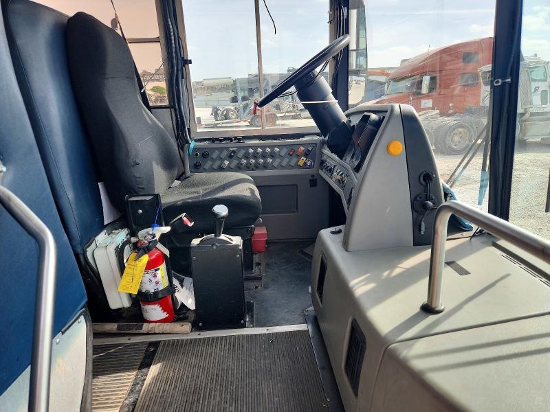 2012 Thomas SAF-T-LINER HDX-School Bus
