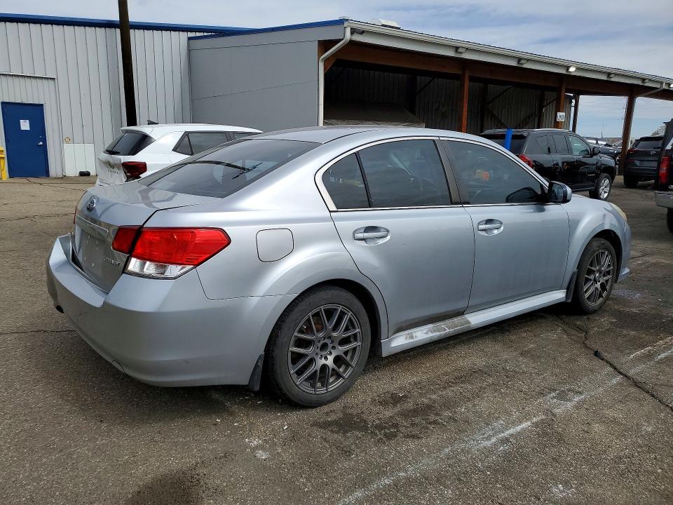 2013 Subaru Legacy 2.5i Premium