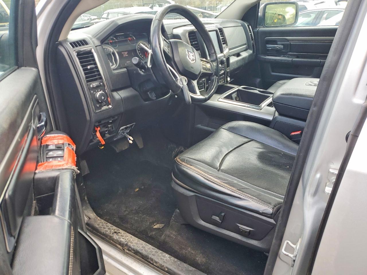 2013 Dodge RAM 1500 Sport