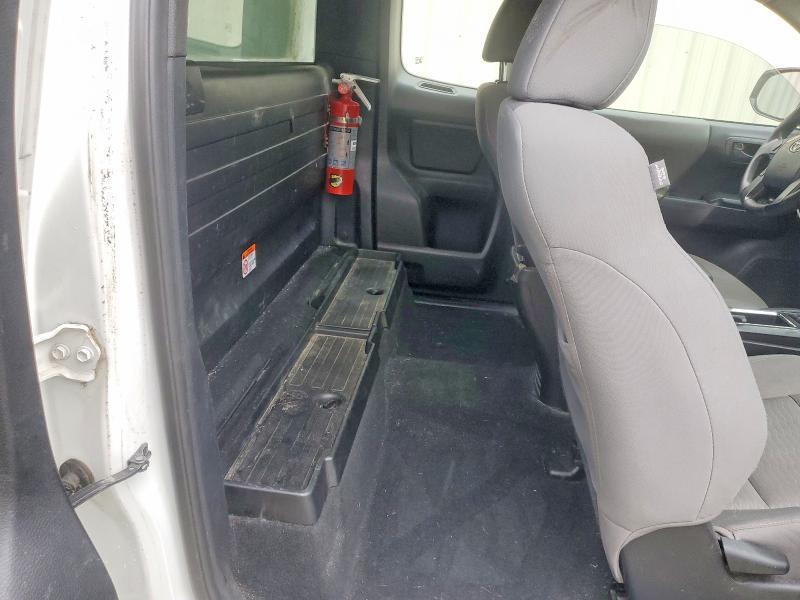 2017 Toyota Tacoma SR