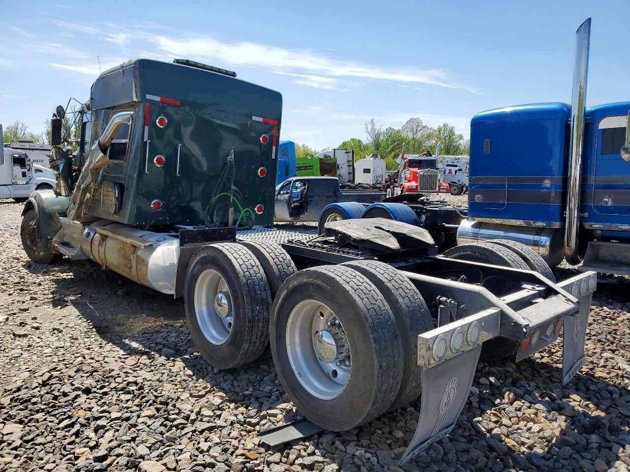 2013 Kenworth Construction W900