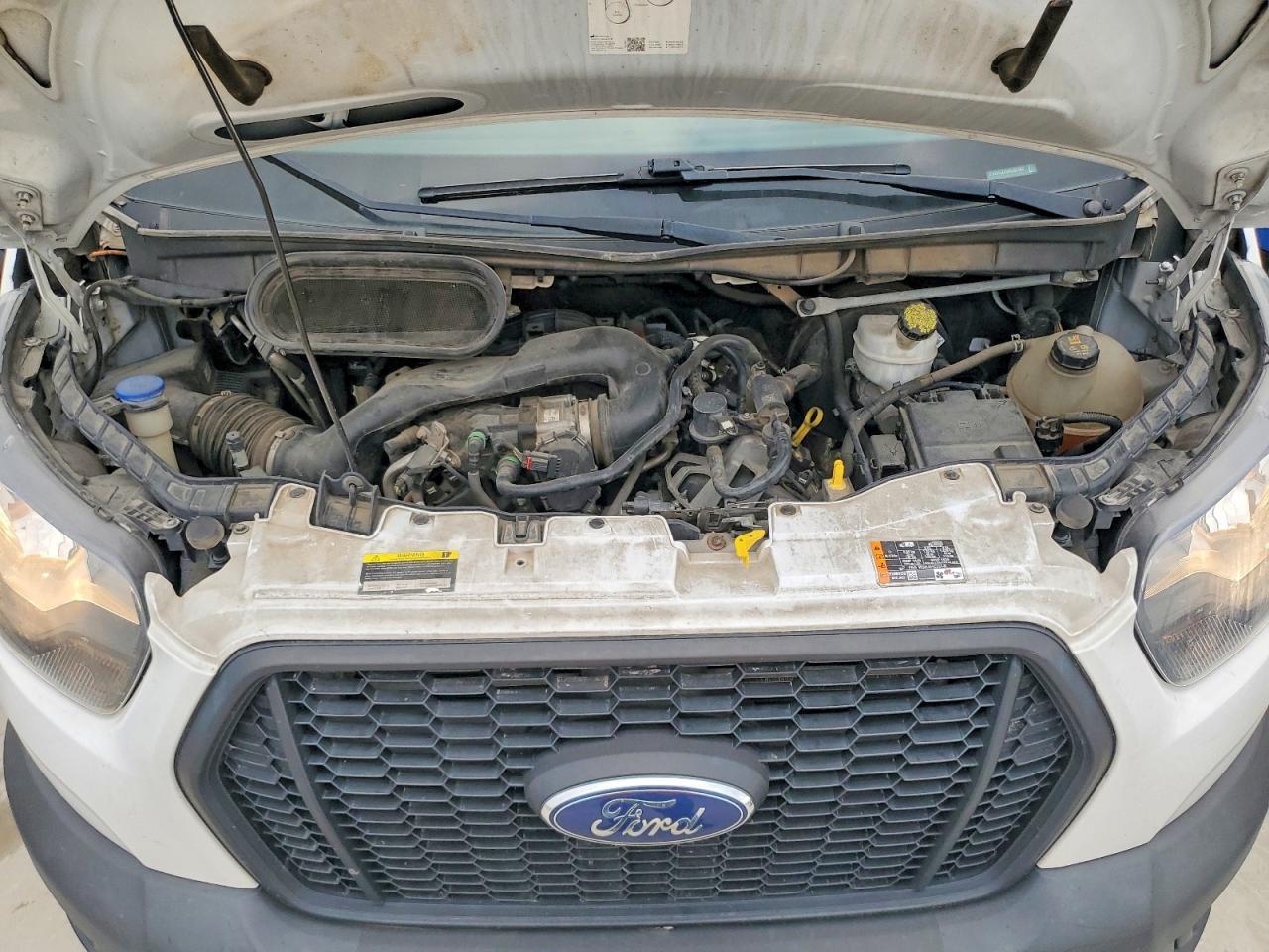 2022 Ford Transit Delivery Truck