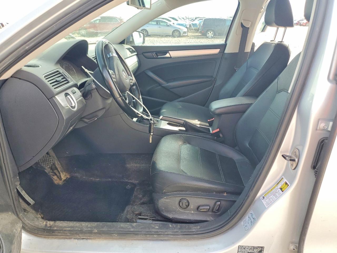 2013 Volkswagen Passat se