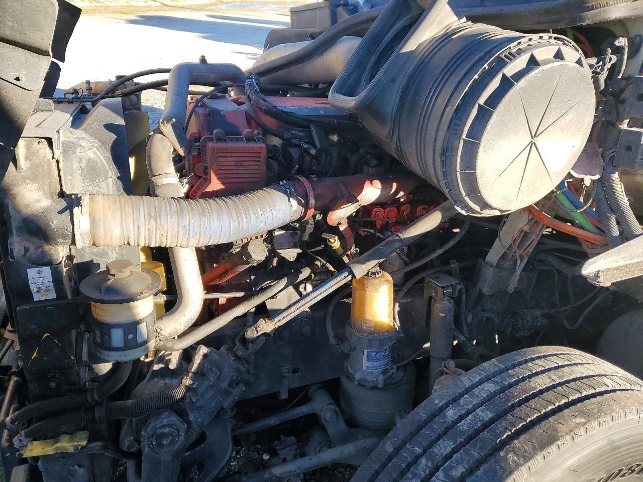 2010 International Prostar PR-Semi Truck