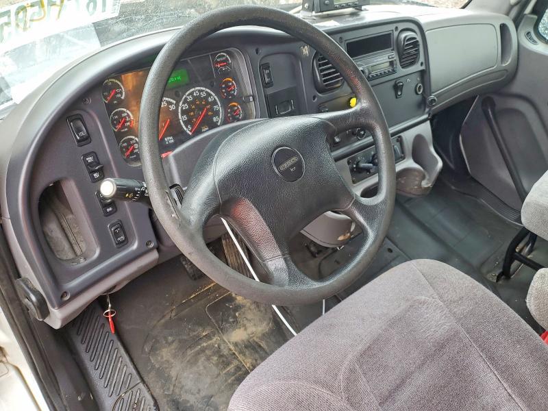 2016 Freigliner 2016 Freightliner Business Class M2 Refrigerated B