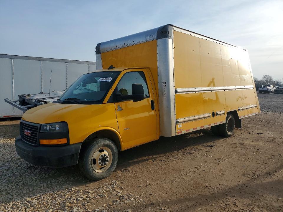2023 GMC Savana CUT-BOX Truck