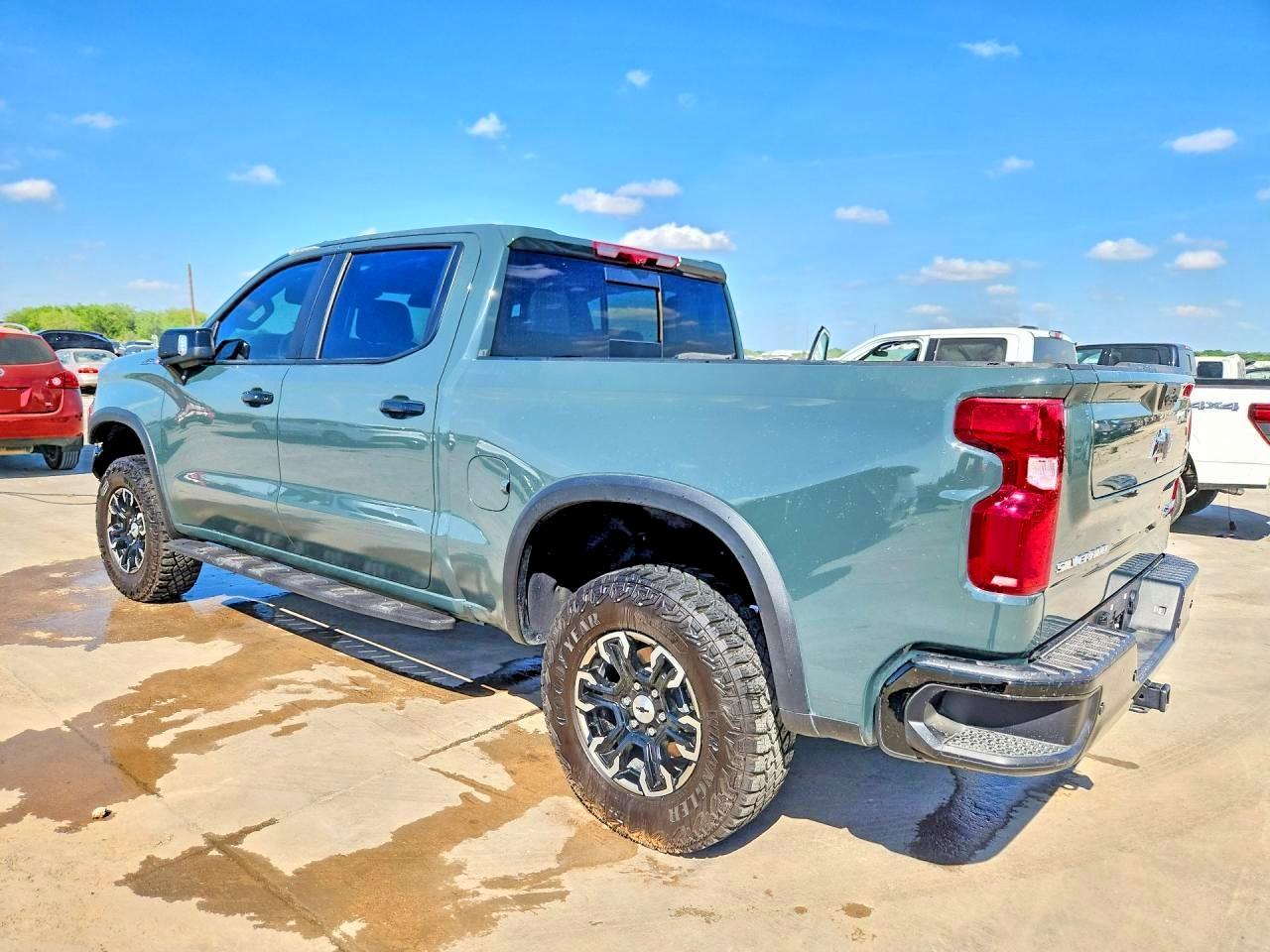 2025 Chevrolet Silverado K1500 ZR2