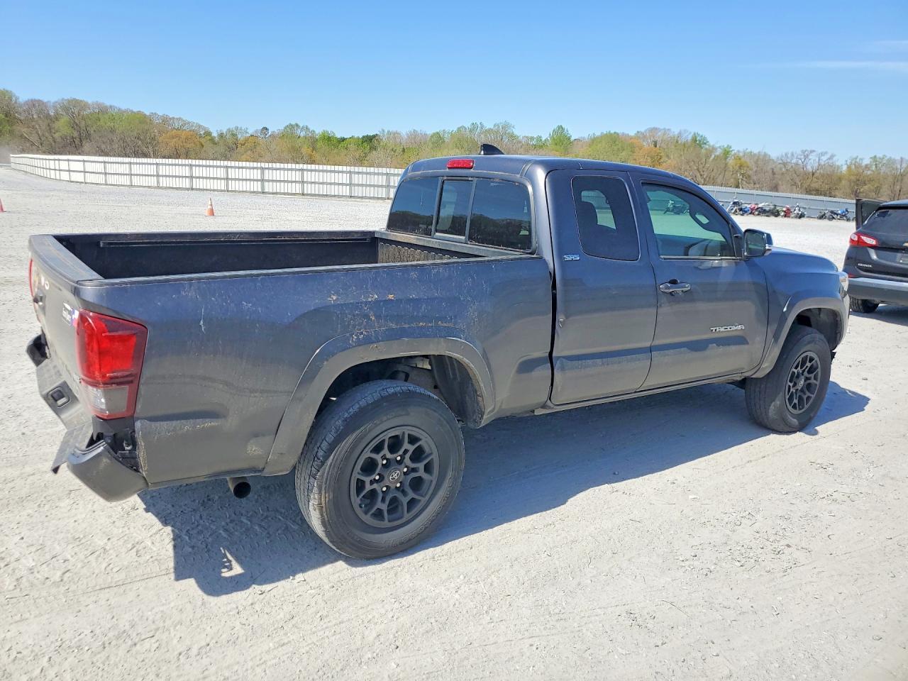 2022 Toyota Tacoma SR5 V6
