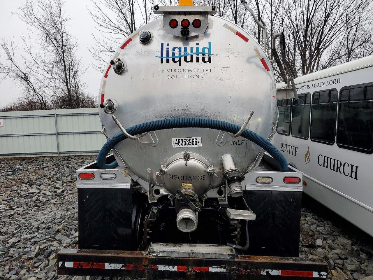 2023 Freigliner 2023 Freightliner Business Class M2 Water Truck