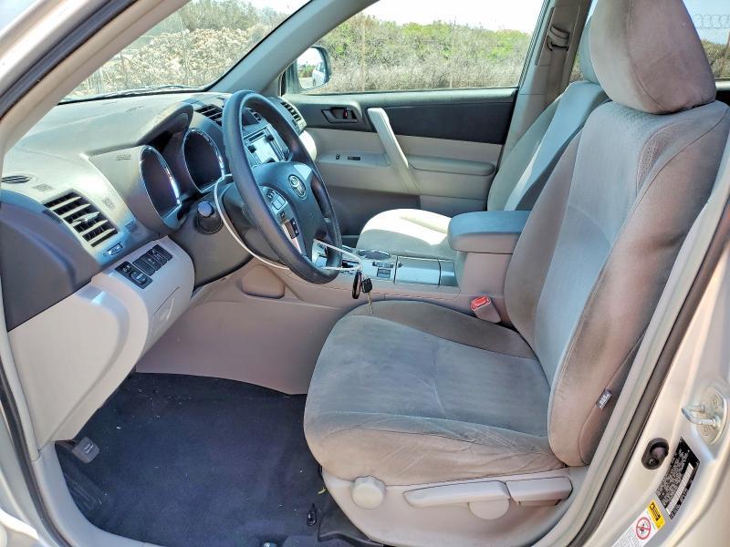 2013 Toyota Highlander Base