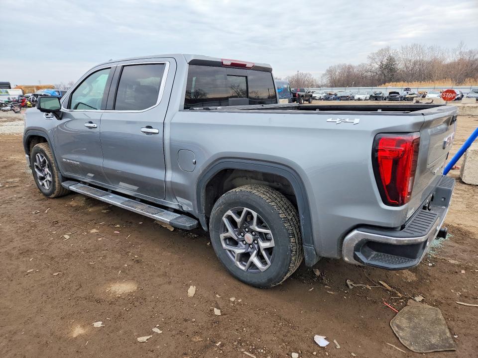 2025 GMC Sierra K1500 SLT