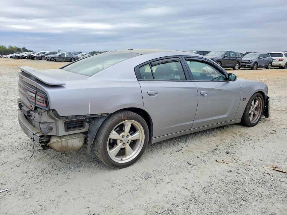 2013 Dodge Charger r