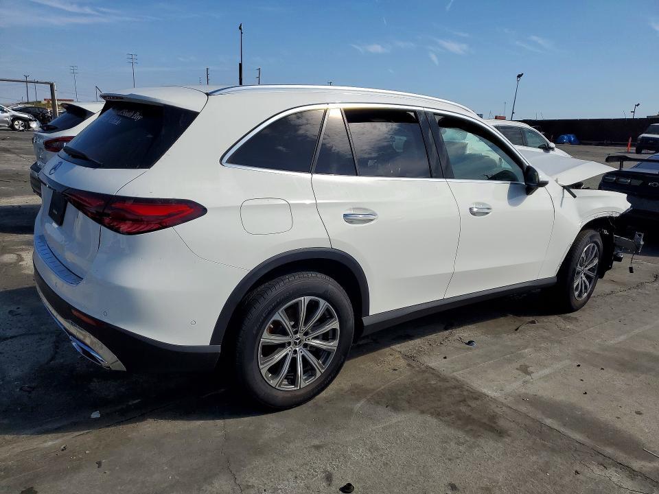 2025 Mercedes-Benz Glc 300