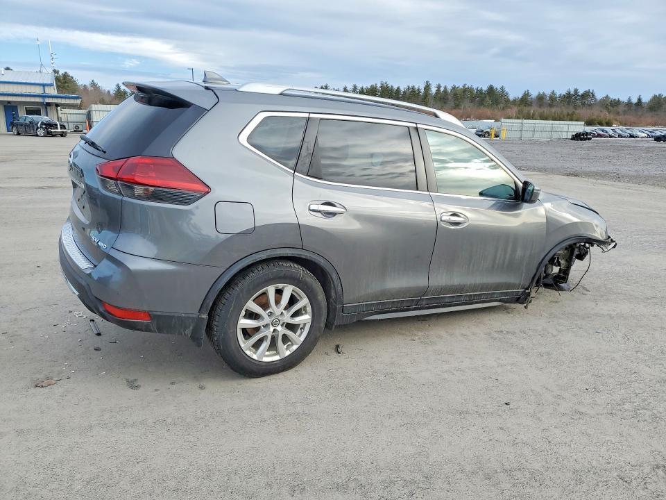 2018 Nissan Rogue sv