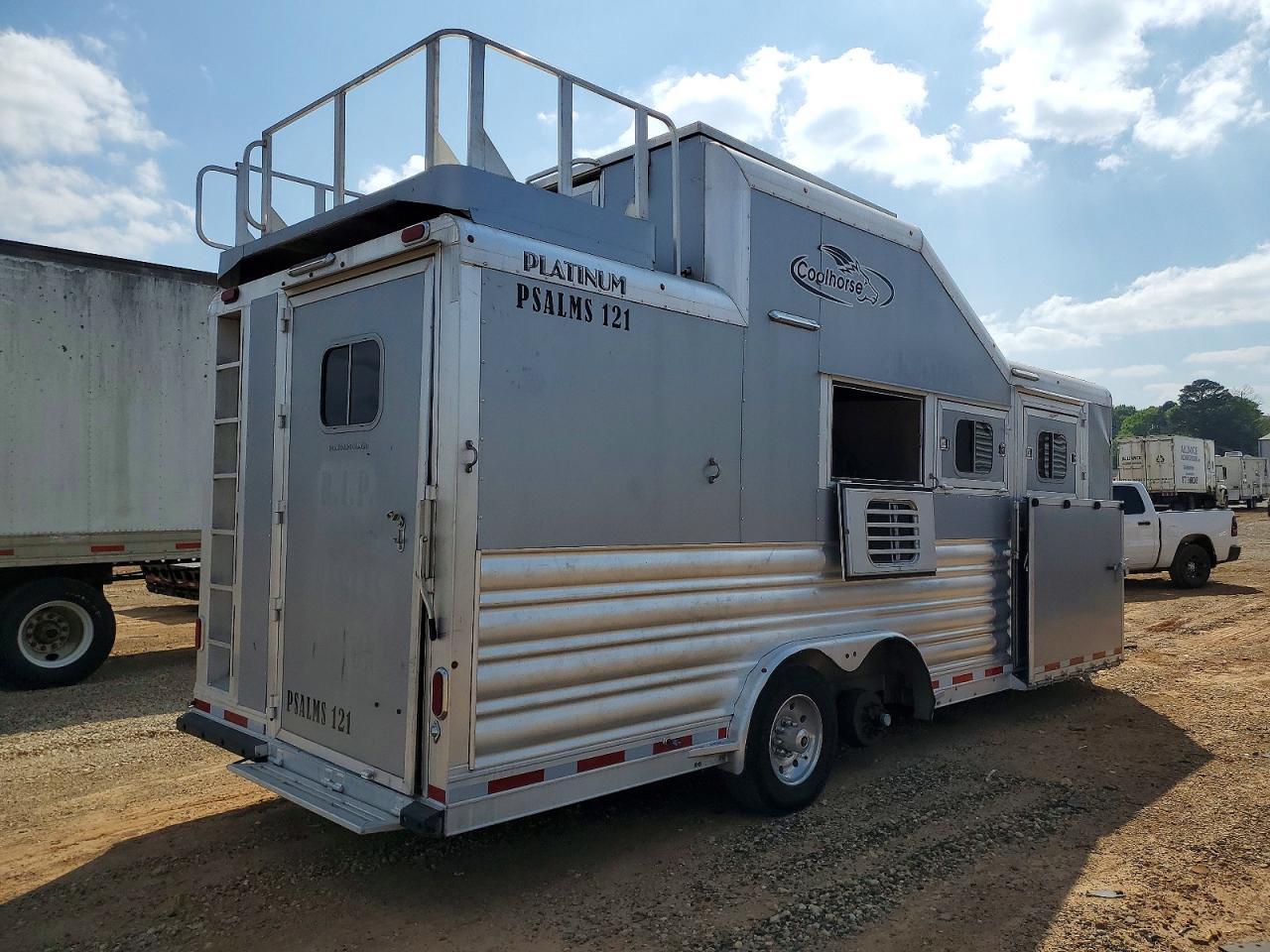 2022 Dp Platinum 2022 Platinum Manufacturing Horse Trailer