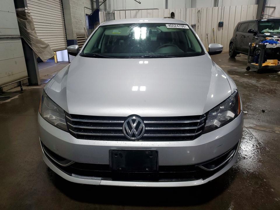 2013 Volkswagen Passat s