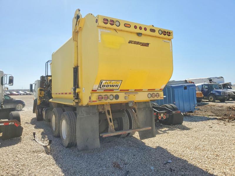 2016 Mack LEU613 Refuse Truck