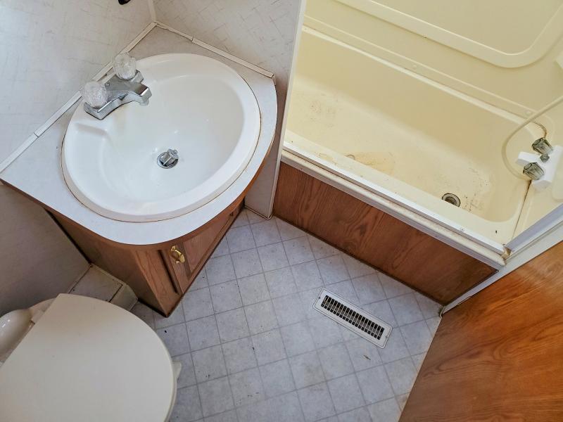 2001 Nash Northwood Investments Corporat