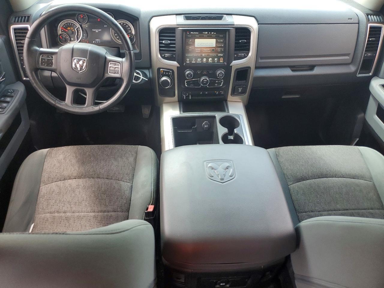 2015 Dodge RAM 1500 SLT