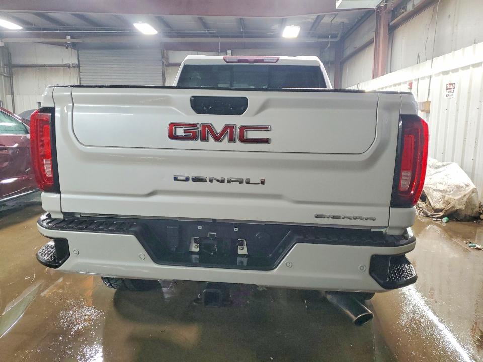 2022 GMC Sierra K2500 Denali