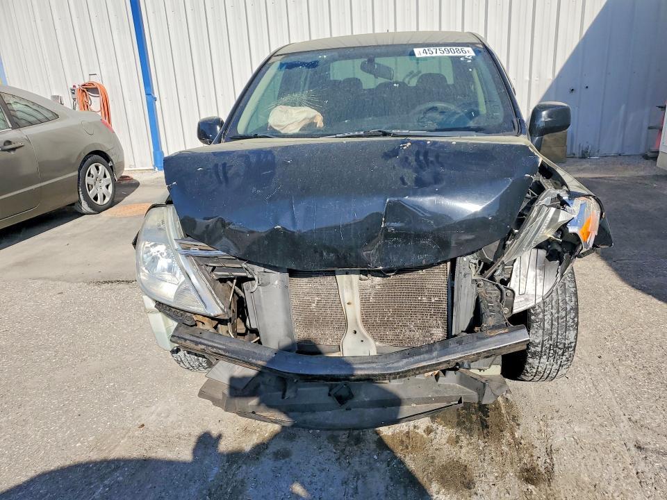 2009 Nissan Versa 1.8 s