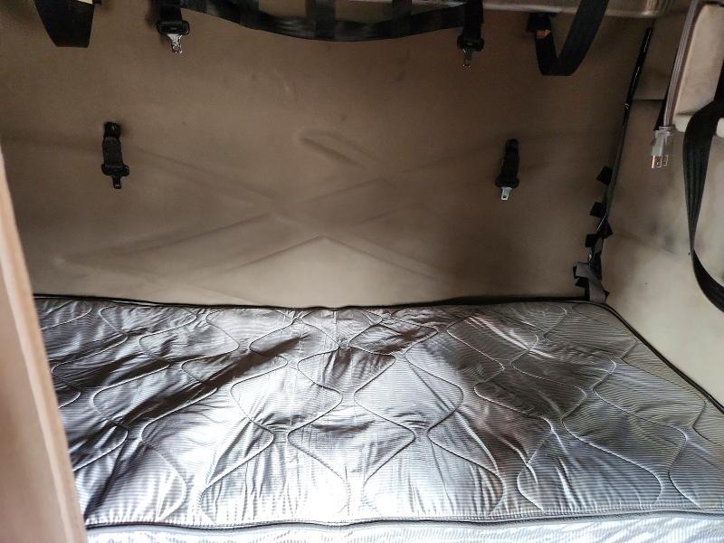 2016 Volv O VNL Semi Truck