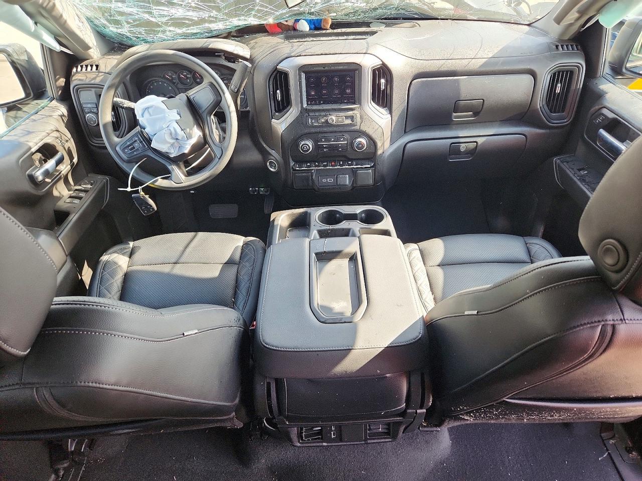 2025 Chevrolet Silverado C1500 Custom