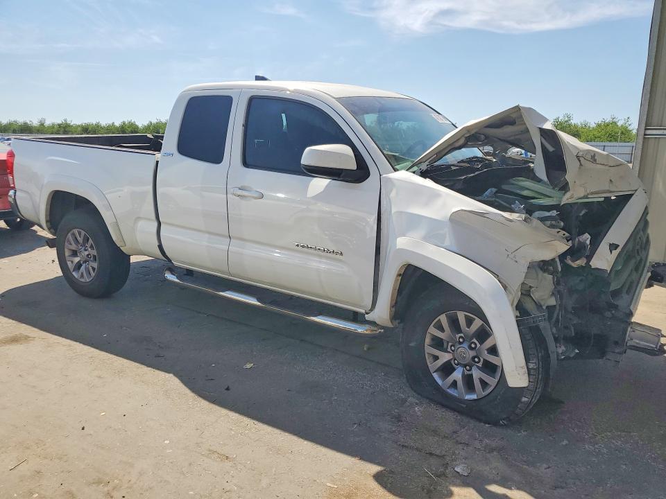 2016 Toyota Tacoma SR5