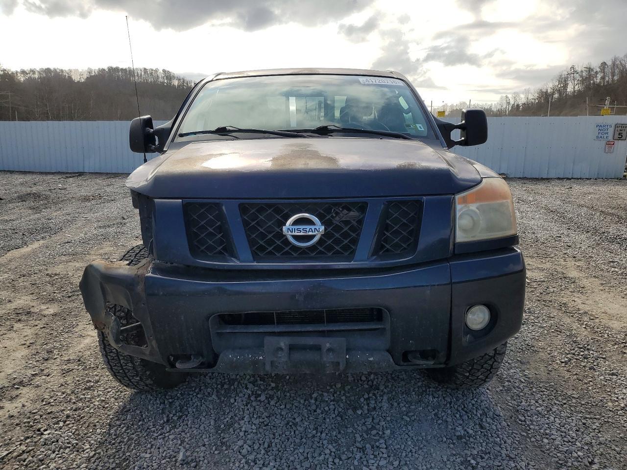 2009 Nissan Titan XE