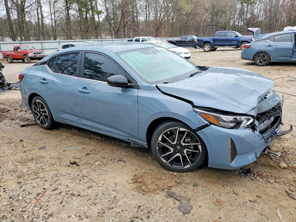 2025 Nissan Sentra sr