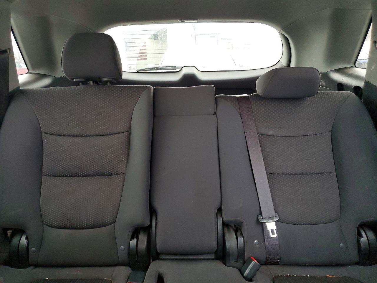 2011 KIA Sorento lx