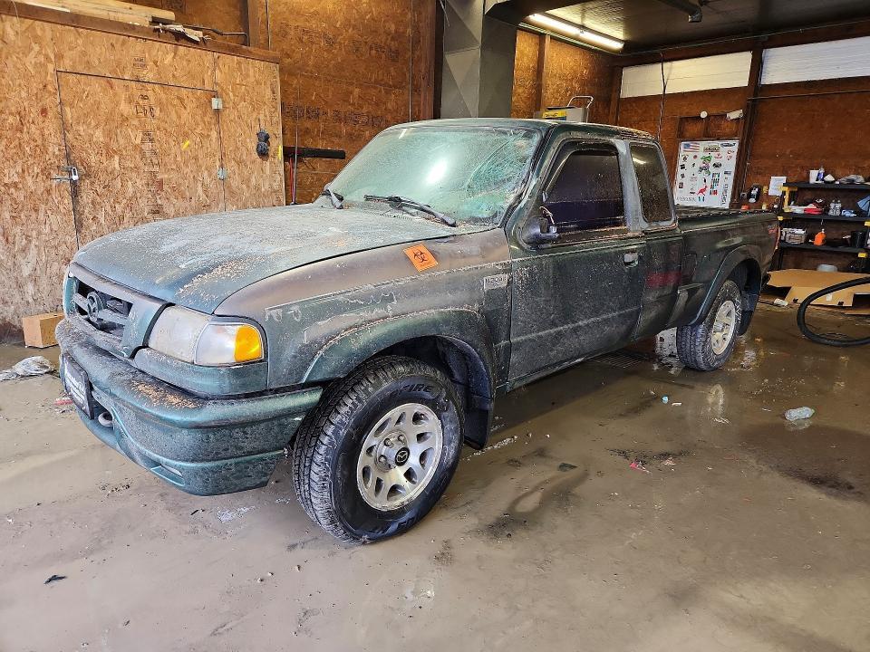 2001 Mazda B3000 cab Plus