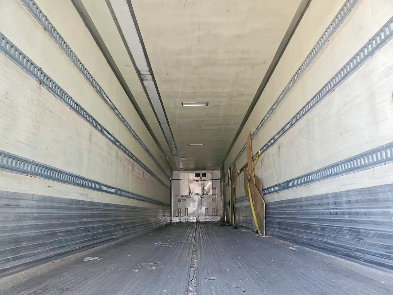 2013 Utility VS2RA Refrigerated Van Trailer