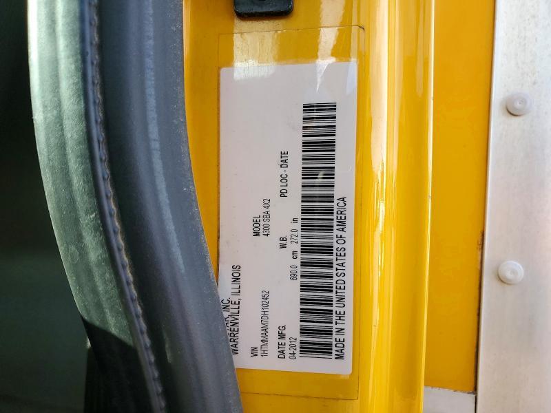 2013 International 4300 BOX Truck