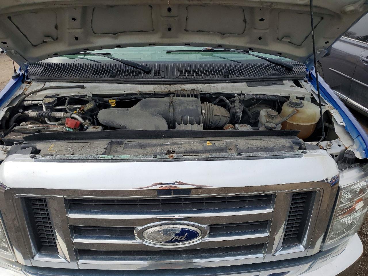 2014 Ford Econoline E250 van