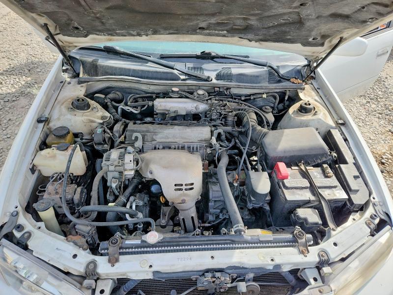 2000 Toyota Camry le