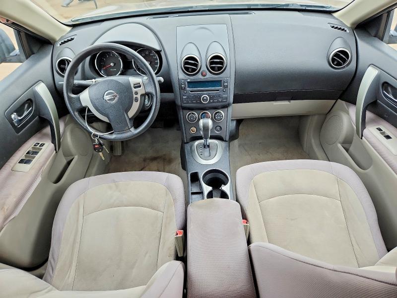 2010 Niss Rogue s