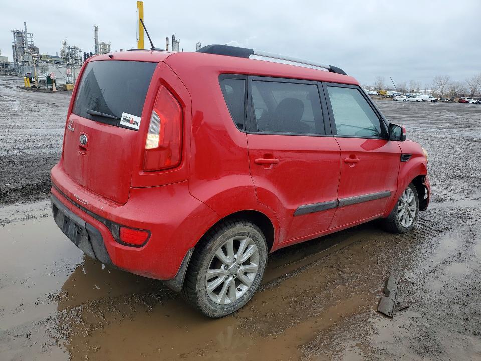 2013 KIA Soul +
