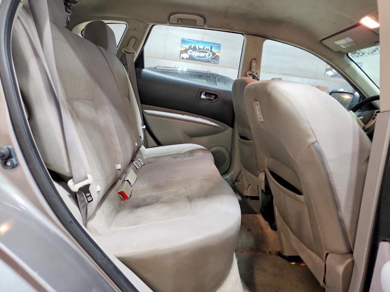 2015 Niss Rogue Select