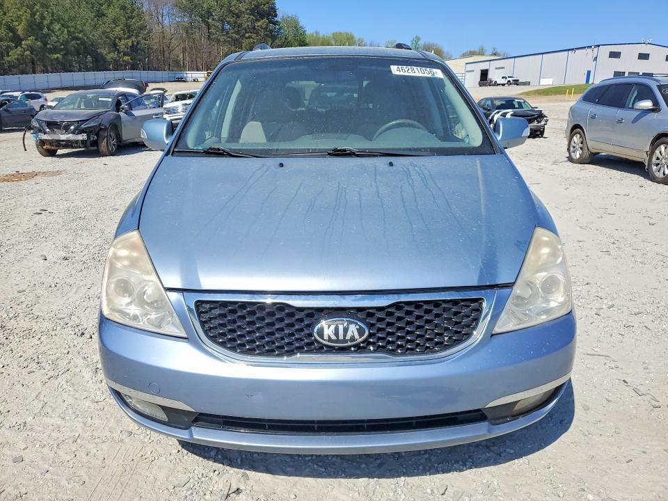 2014 KIA Sedona lx