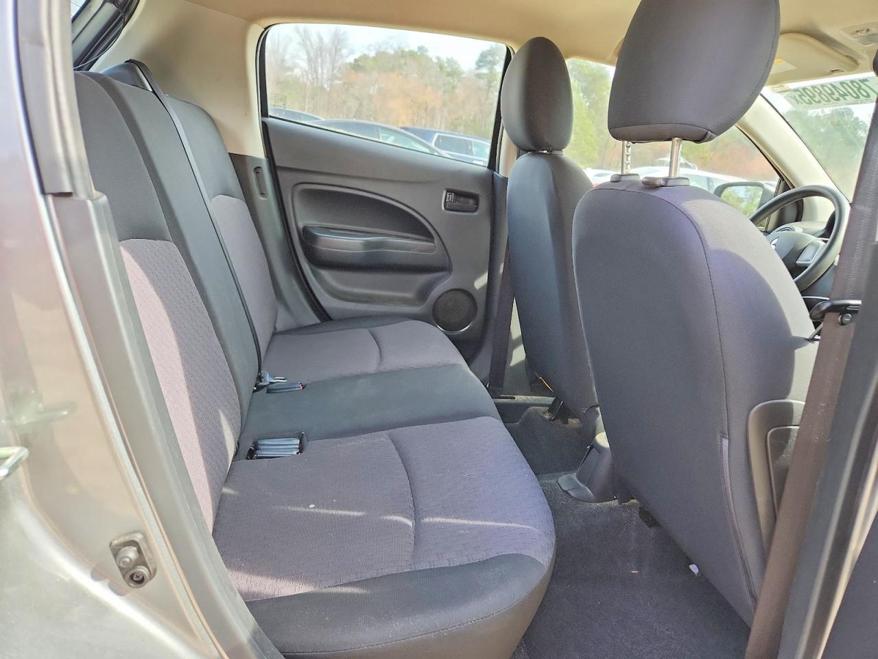 2017 Mitsubishi Mirage es