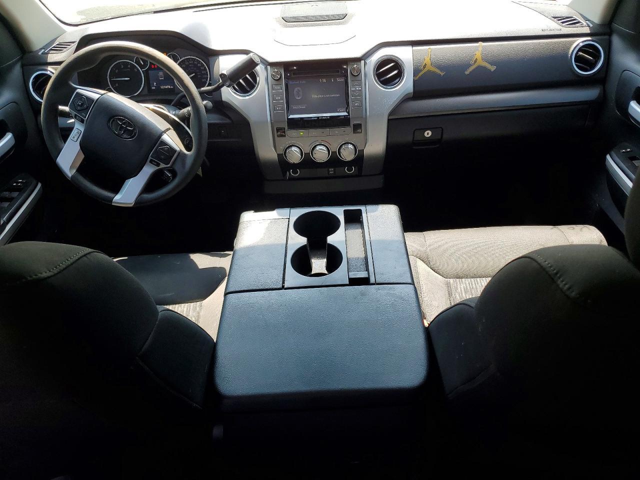 2014 Toyota Tundra SR5