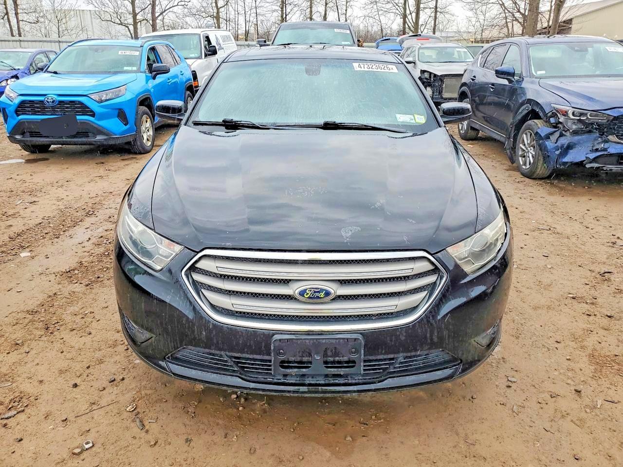 2014 Ford Taurus
