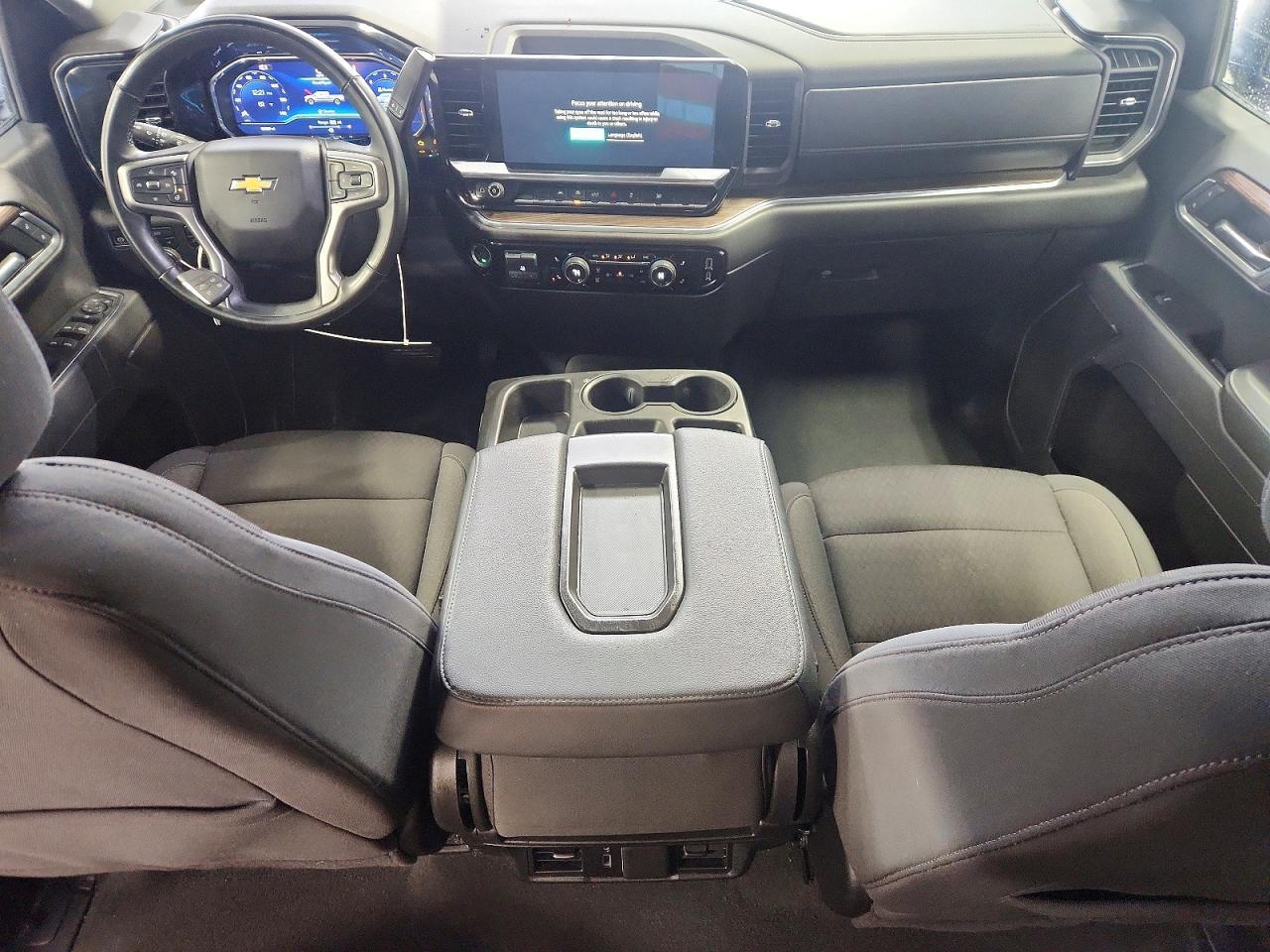 2025 Chevrolet Silverado K1500 LT