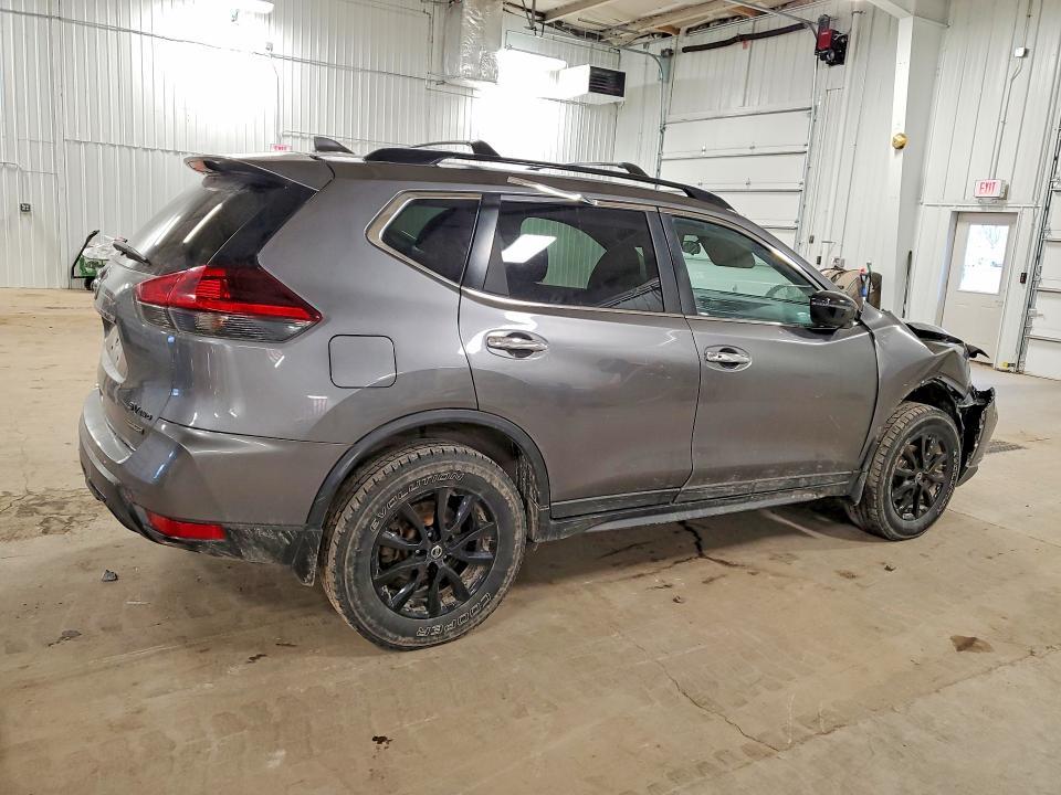2018 Nissan Rogue sv