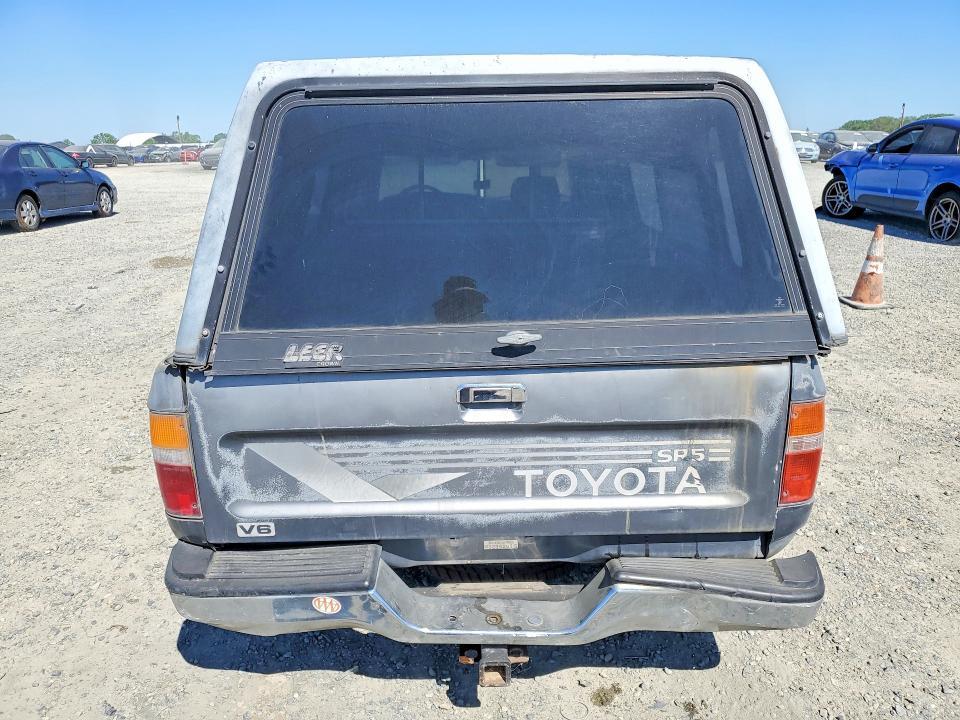 1990 Toyota Pickup SR5