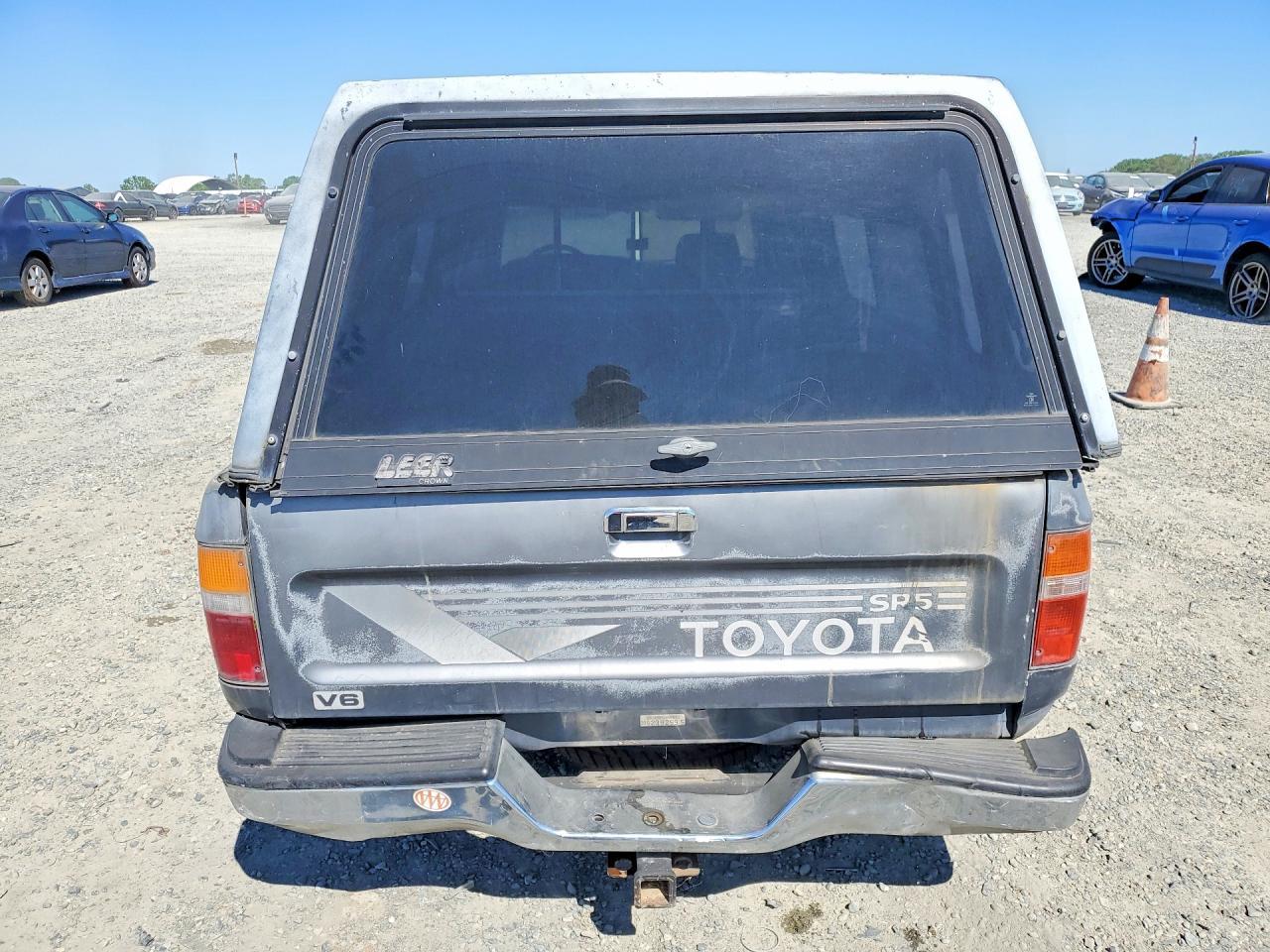 1990 Toyota Pickup SR5